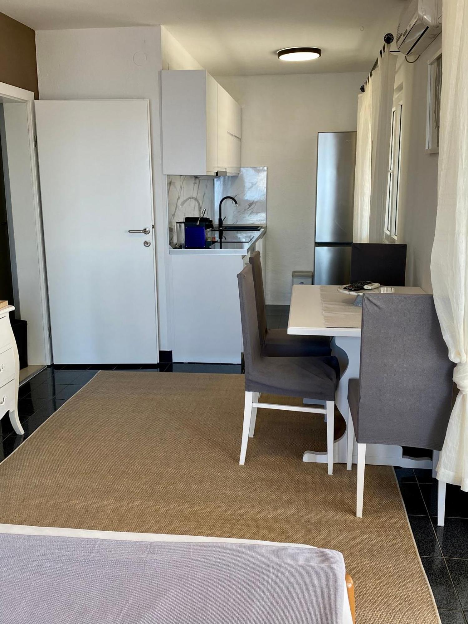 Apartments Jasmina Vinišće Kültér fotó