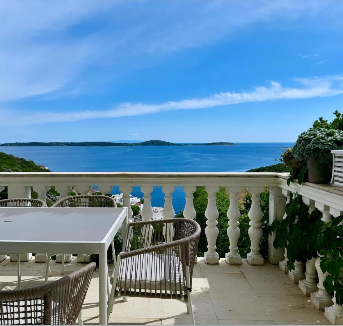 Apartments Jasmina Vinišće Kültér fotó