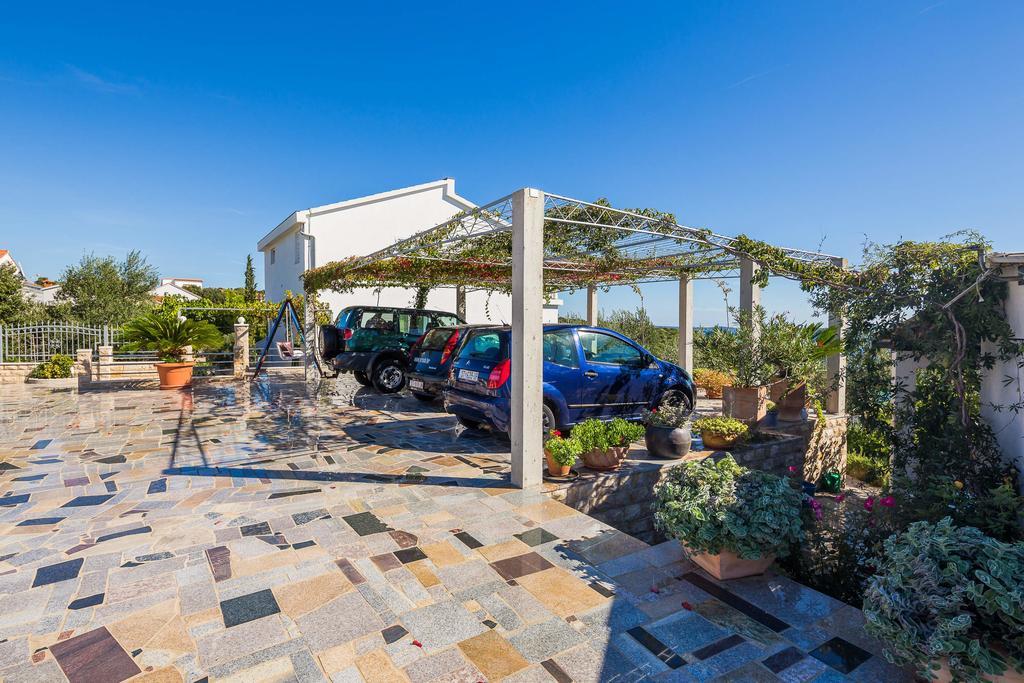 Apartments Jasmina Vinišće Kültér fotó