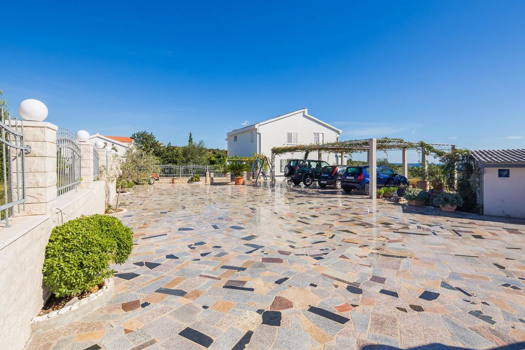 Apartments Jasmina Vinišće Kültér fotó
